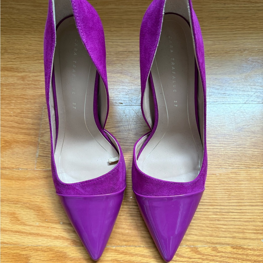 Fuchsia Pointed Toe Heels - Picture 3 of 4